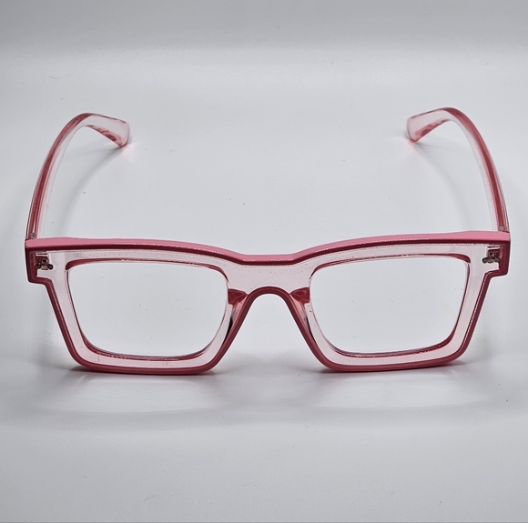 Kendra - Picture 3 of 4